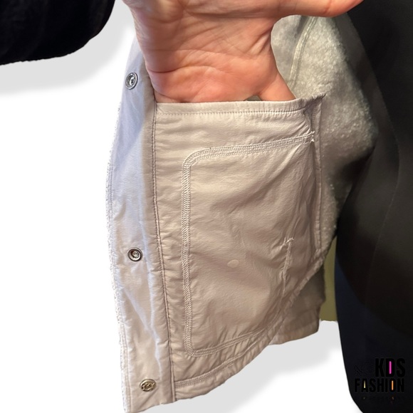 Lululemon Women’s Fleece Button Front Jacket 6 - Picture 10 of 13